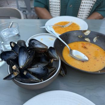 Josefina - MUSSELS FRA DIAVOLO - Italian Near Me - Wayzata, Minnesota Josefina - MUSSELS FRA DIAVOLO - Italian Near Me - Wayzata, Minnesota