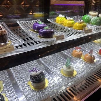 The Spoon - Cake display - Desserts Near Me - Stanton, California