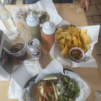 La Taquiza - Mexican Near Me - Winnetka, Illinois La Taquiza - Mexican Near Me - Winnetka, Illinois
