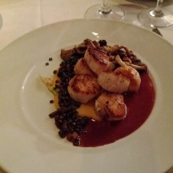 80 Thoreau - Scallops - New American Near Me - Concord, Massachusetts