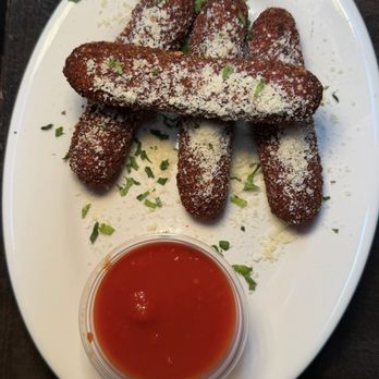 Beechmont Tavern - Chicken Wings Near Me - New Rochelle, New York