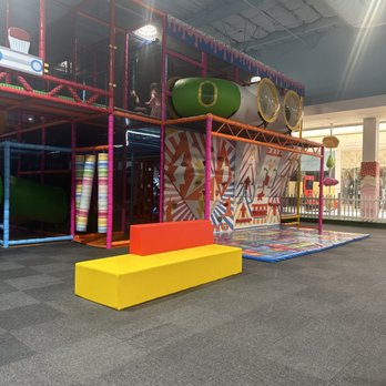 Candeeland - Tons of fun - Indoor Playcenter Near Me - Downey, California Candeeland - Tons of fun - Indoor Playcenter Near Me - Downey, California