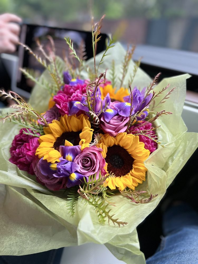 DANNY’S FLOWER MARKET Updated August 2024 12 Photos & 29 Reviews 8801 Three Chopt Rd