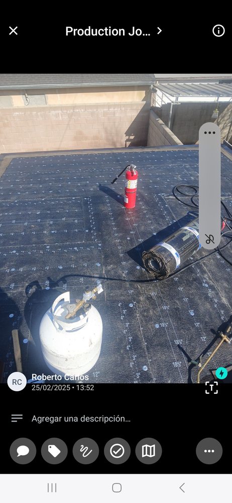 Slide of Saravia Roofing