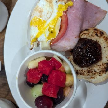 Sunset Grill - Josephine (cool) - American Near Me - Fredericksburg, Texas