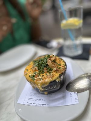 THE CHASTAIN - Restaurant by null