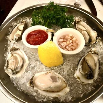 Harris' Restaurant - Half dozen oysters - Steakhouses Near Me - San Francisco, California