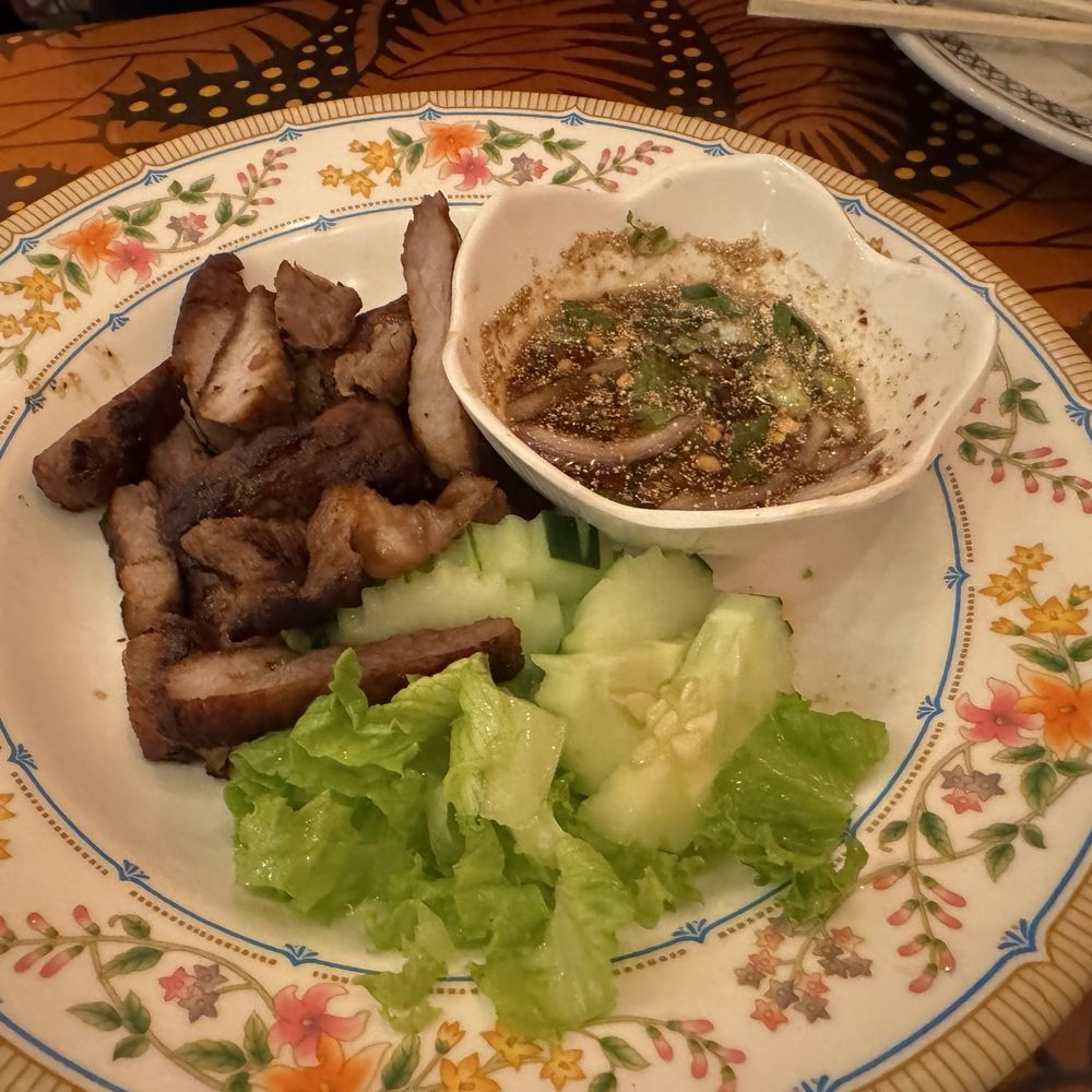 Ghin Khao Eat Rice - Thai Near Me - Chicago, Illinois Ghin Khao Eat Rice - Thai Near Me - Chicago, Illinois