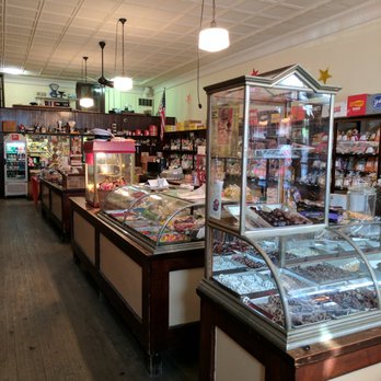 Minges Candy - the inside of the store - Candy Stores Near Me - Cincinnati, Ohio Minges Candy - the inside of the store - Candy Stores Near Me - Cincinnati, Ohio