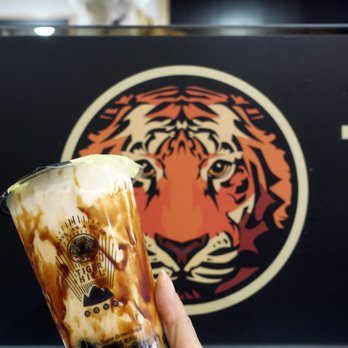 Tiger Hill - Brown Sugar Pearl with Cream Mousse (虎虎生風厚奶) - Bubble Tea Near Me - Flushing, New York Tiger Hill - Brown Sugar Pearl with Cream Mousse (虎虎生風厚奶) - Bubble Tea Near Me - Flushing, New York