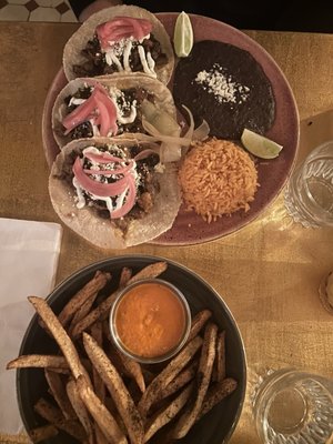 Round Corner Cantina by null