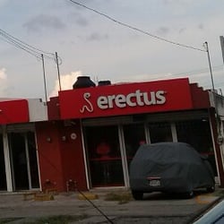 Erectus - Fachada principal