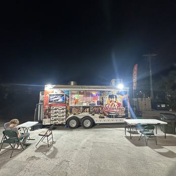 Mimiskys - Truck and seating - Food Trucks Near Me - Delray Beach, Florida