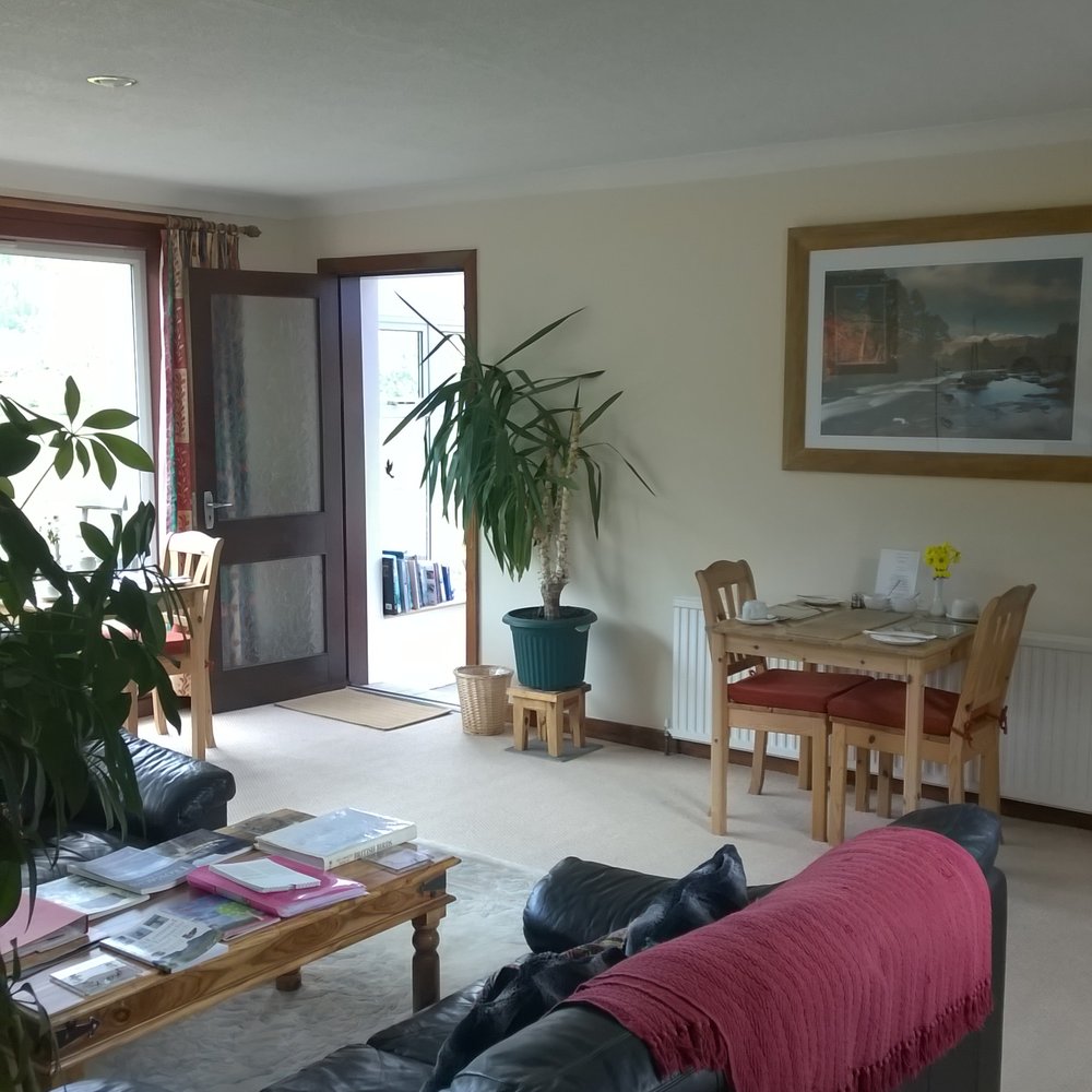 Corrie Glen Bed and Breakfast - Living room/breakfast room - Bed & Breakfast Near Me - Aberfoyle, STG