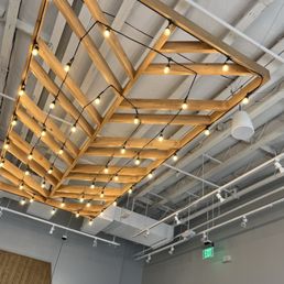 Interesting ceiling decor. Interesting ceiling decor.