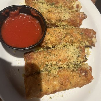 Anchor Bar - 5 Piece Pizza Logs - Sports Bars Near Me - Round Rock, Texas