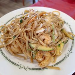 Los Leones - Tallarines fritos con gambas