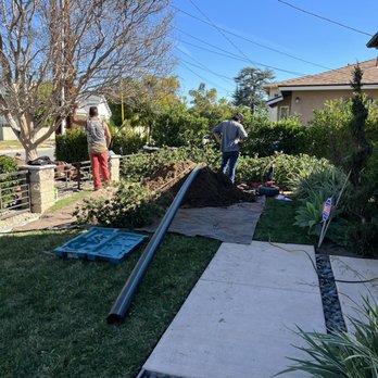 Maverick Drain - Digging in yard to get to damaged plumbing - Plumbing Near Me - Los Angeles, California Maverick Drain - Digging in yard to get to damaged plumbing - Plumbing Near Me - Los Angeles, California