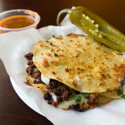 Taquizas El Chato & Catering Services - Carne asada mulita