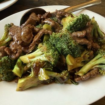 Halal Hunan Village Tysons - Beef and Broccoli - Chinese Near Me - Vienna, Virginia Halal Hunan Village Tysons - Beef and Broccoli - Chinese Near Me - Vienna, Virginia