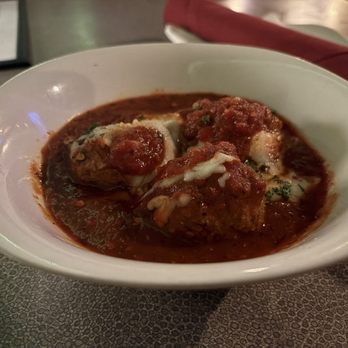Carmine's - Italian Near Me - East Hartford, Connecticut