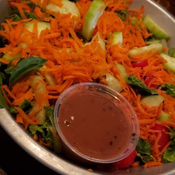 Pub Dog - House salad - Pubs Near Me - Columbia, Maryland