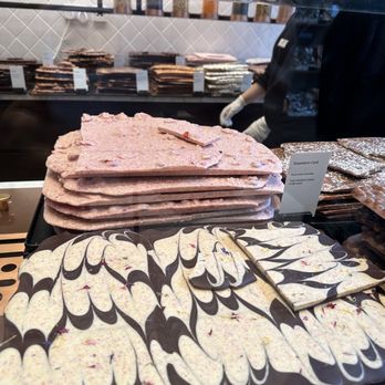 Laderach - Chocolatiers & Shops Near Me - London, XGL Laderach - Chocolatiers & Shops Near Me - London, XGL