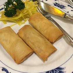 China town - Mini-Frühlingsrolle (alles a la Carte), ok, aber nichts besonders. Etwa Supermarkt-Qualität.