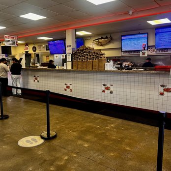 Tony's Pier - The counter. Double check to make sure they ordered right. - Seafood Near Me - Bronx, New York Tony's Pier - The counter. Double check to make sure they ordered right. - Seafood Near Me - Bronx, New York