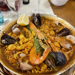 El Glop Braseria - Seafood paella