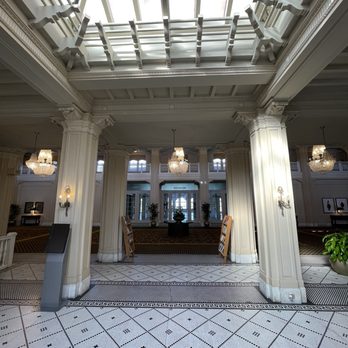South Shore Golf Course - Entryway of building next door, restrooms here - Golf Near Me - Chicago, Illinois South Shore Golf Course - Entryway of building next door, restrooms here - Golf Near Me - Chicago, Illinois