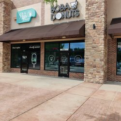Boba + Donuts - Outside