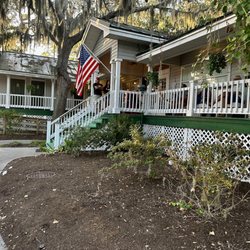 Zachry's Riverhouse - Entrance