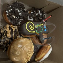 Vegan (all vegan donuts!) Vegan (all vegan donuts!)