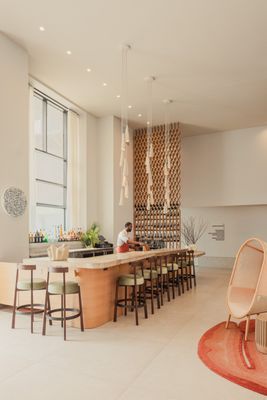 Sandbourne Santa Monica, Autograph Collection by null