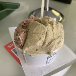 Paganelli - Baci and pistachio