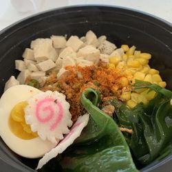 Poke N Ramen 518 - Ramen bowl before adding the broth.