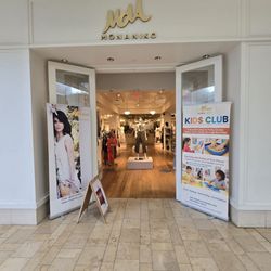 Mona Niko Gallery