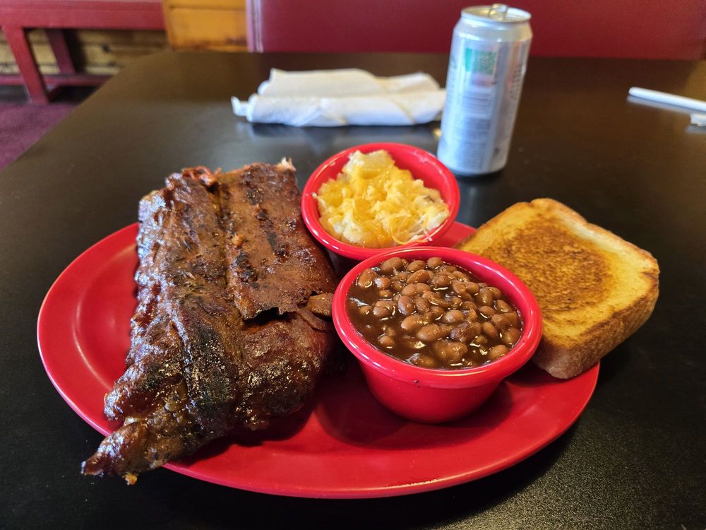 Smokin' Hot BBQ Logo