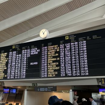 Aeropuerto de Bilbao - Airports Near Me - Bilbao, BI Aeropuerto de Bilbao - Airports Near Me - Bilbao, BI