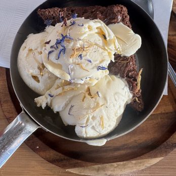 Locale Farm to Table Eatery - Brownie Sundae - Sandwiches Near Me - Bakersfield, California Locale Farm to Table Eatery - Brownie Sundae - Sandwiches Near Me - Bakersfield, California