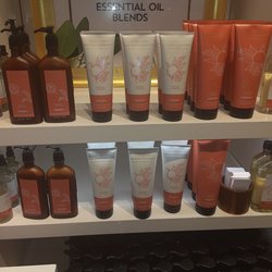 Bath & Body Works
