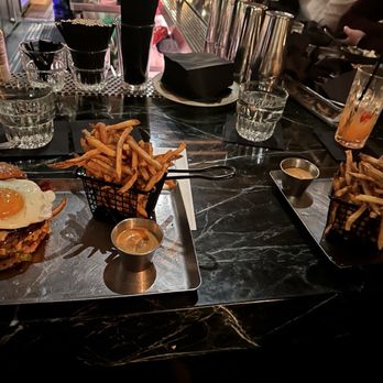 Gretel - Gretel Griddle Burger - Cocktail Bars Near Me - Chicago, Illinois