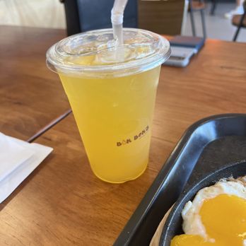 Bon Bon's Cakery and Cafe - Mango tea - Cafes Near Me - Fairfax, Virginia