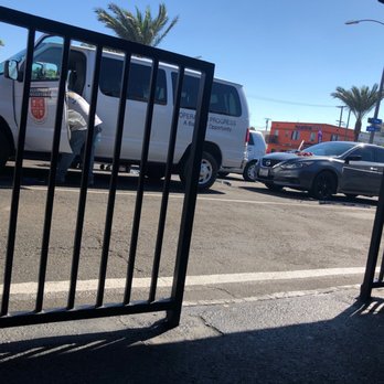 Firestone Handwash - They are really quick and efficient with their work. - Car Wash Near Me - South Gate, California Firestone Handwash - They are really quick and efficient with their work. - Car Wash Near Me - South Gate, California