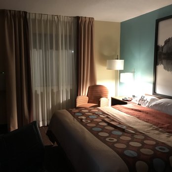 Super 8 by Wyndham - Effingham - King room. - Hotels Near Me - Effingham, Illinois Super 8 by Wyndham - Effingham - King room. - Hotels Near Me - Effingham, Illinois