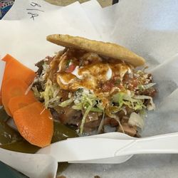 Carniceria Y Taqueria Superior - Gordita de carne asada