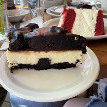 Junior's Restaurant - Brownie Explosion Cheesecake - Bakeries Near Me - Brooklyn, New York