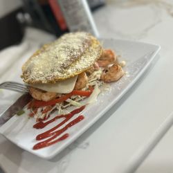 Arepas, Café & More - Patacon de Shrimp
