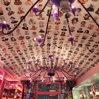 Serendipity 3 - Times Square - Ceiling - American Near Me - New York, New York Serendipity 3 - Times Square - Ceiling - American Near Me - New York, New York